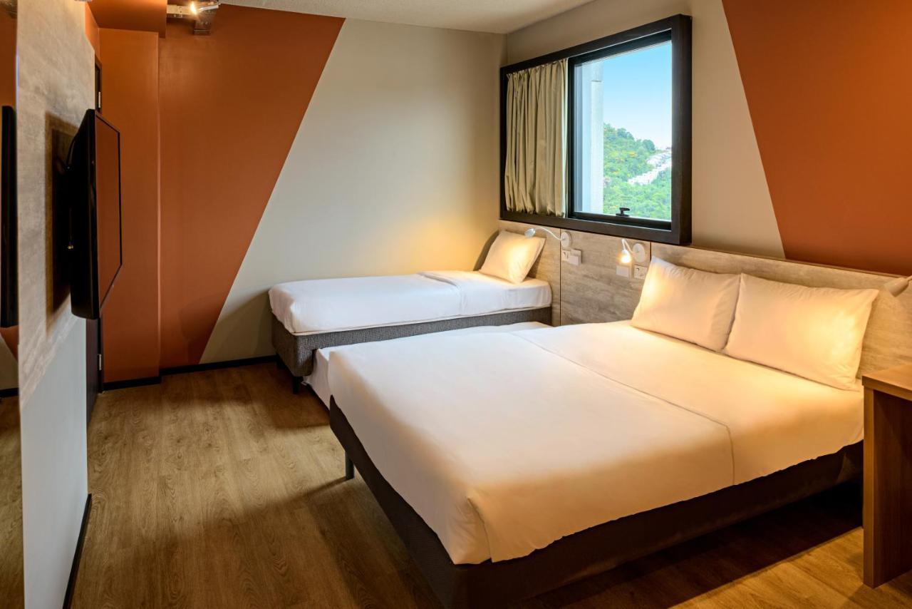 Ibis Budget Balneario Camboriu Bagian luar foto