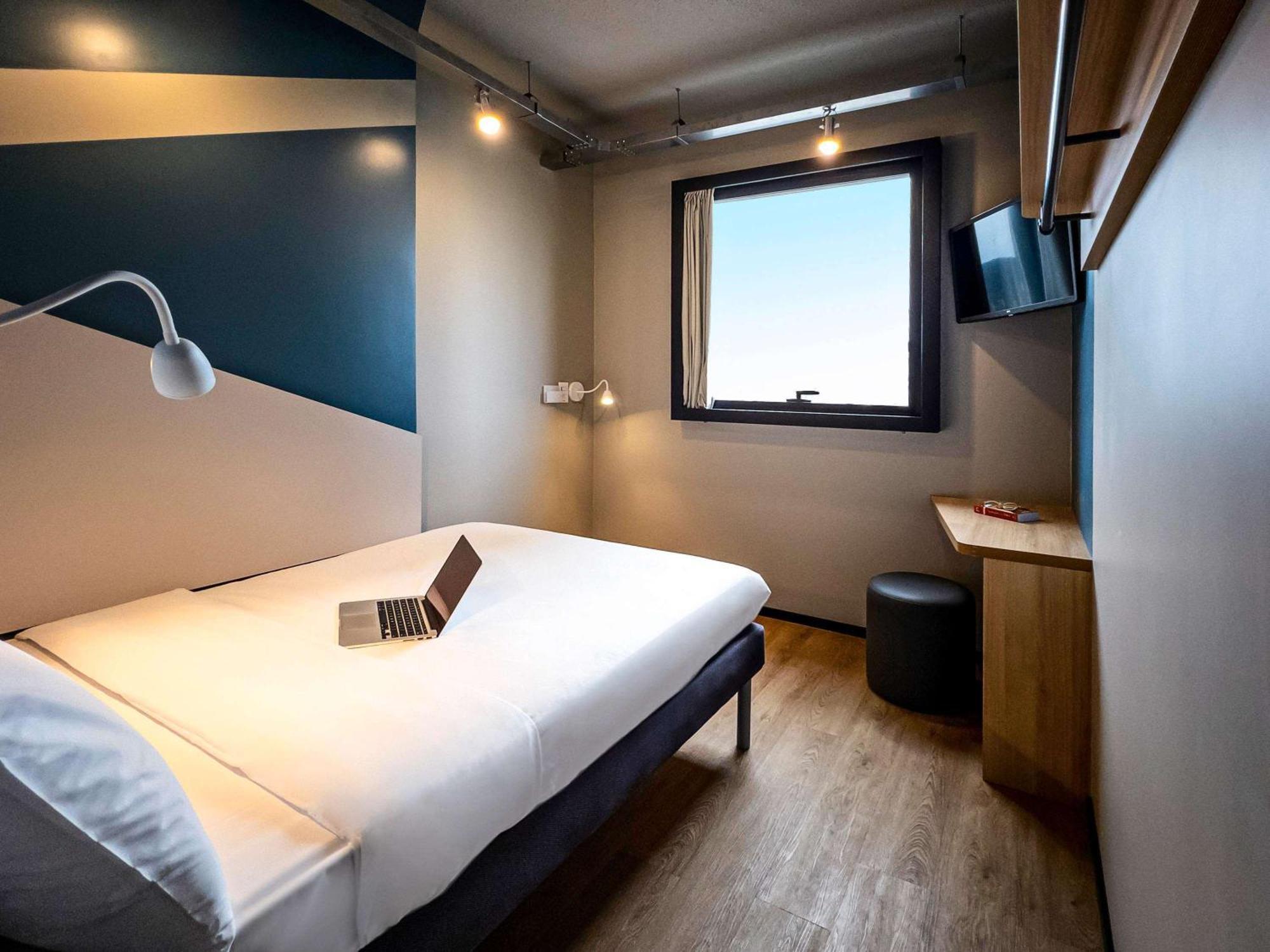 Ibis Budget Balneario Camboriu Bagian luar foto